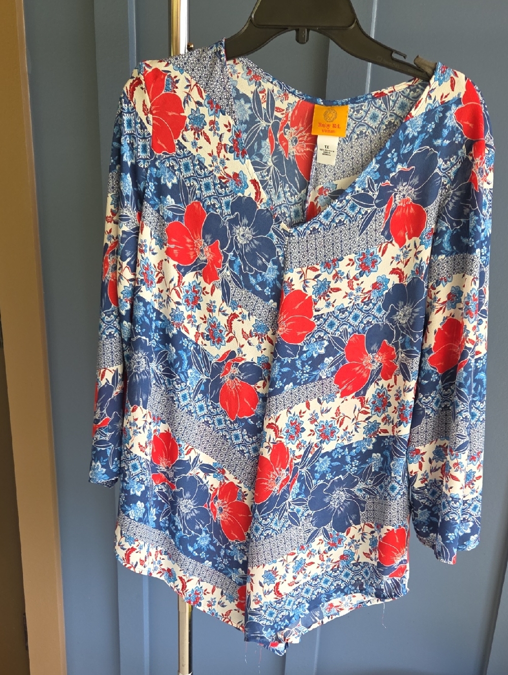 Ruby Rd. Floral V-Neck Women's Top in Blue, Red & White